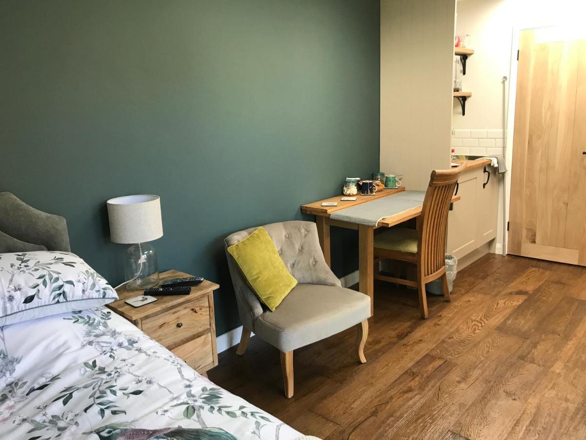 Corner House Luxury Bnb Little Dunmow Buitenkant foto