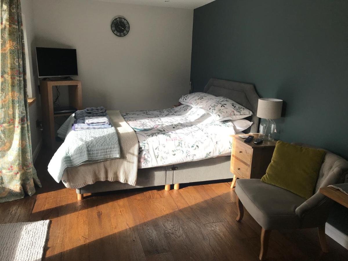 Corner House Luxury Bnb Little Dunmow Buitenkant foto