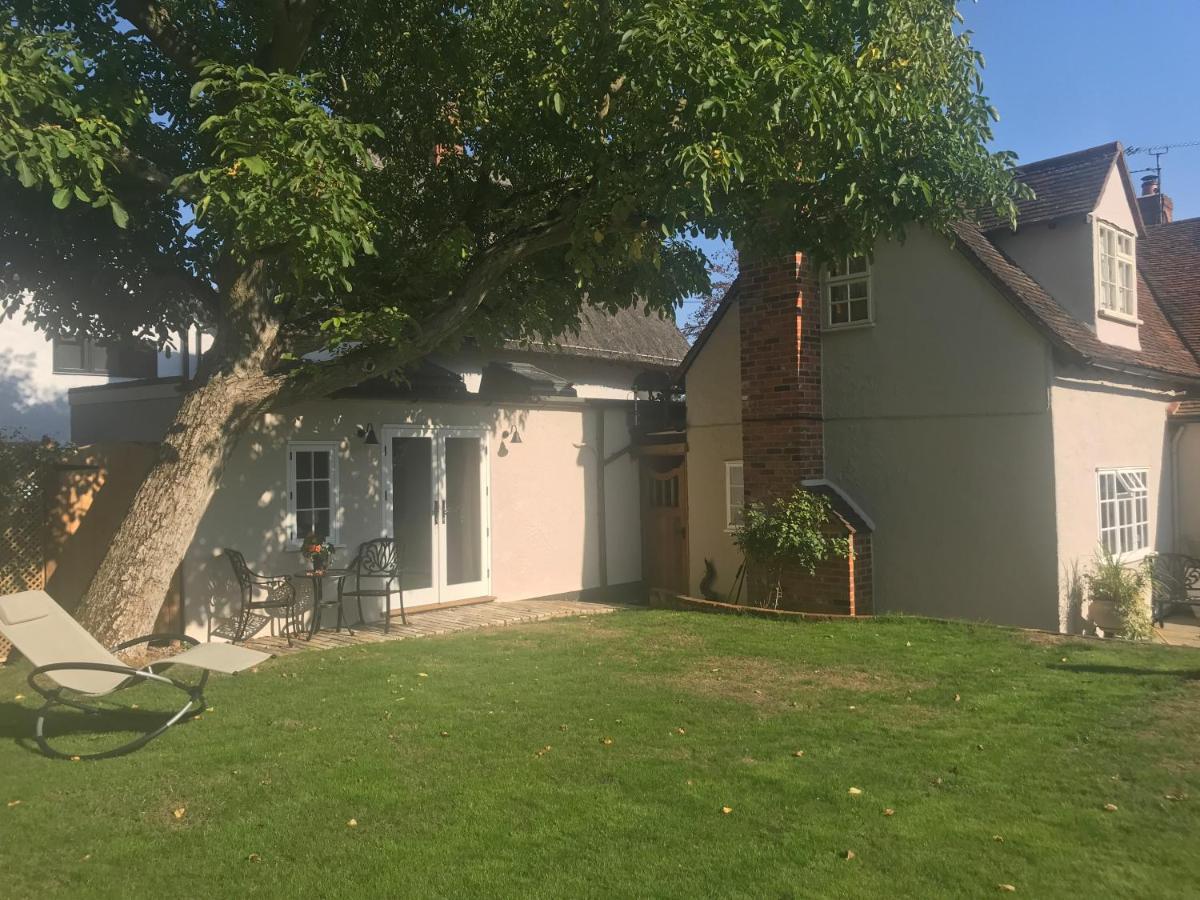 Corner House Luxury Bnb Little Dunmow Buitenkant foto