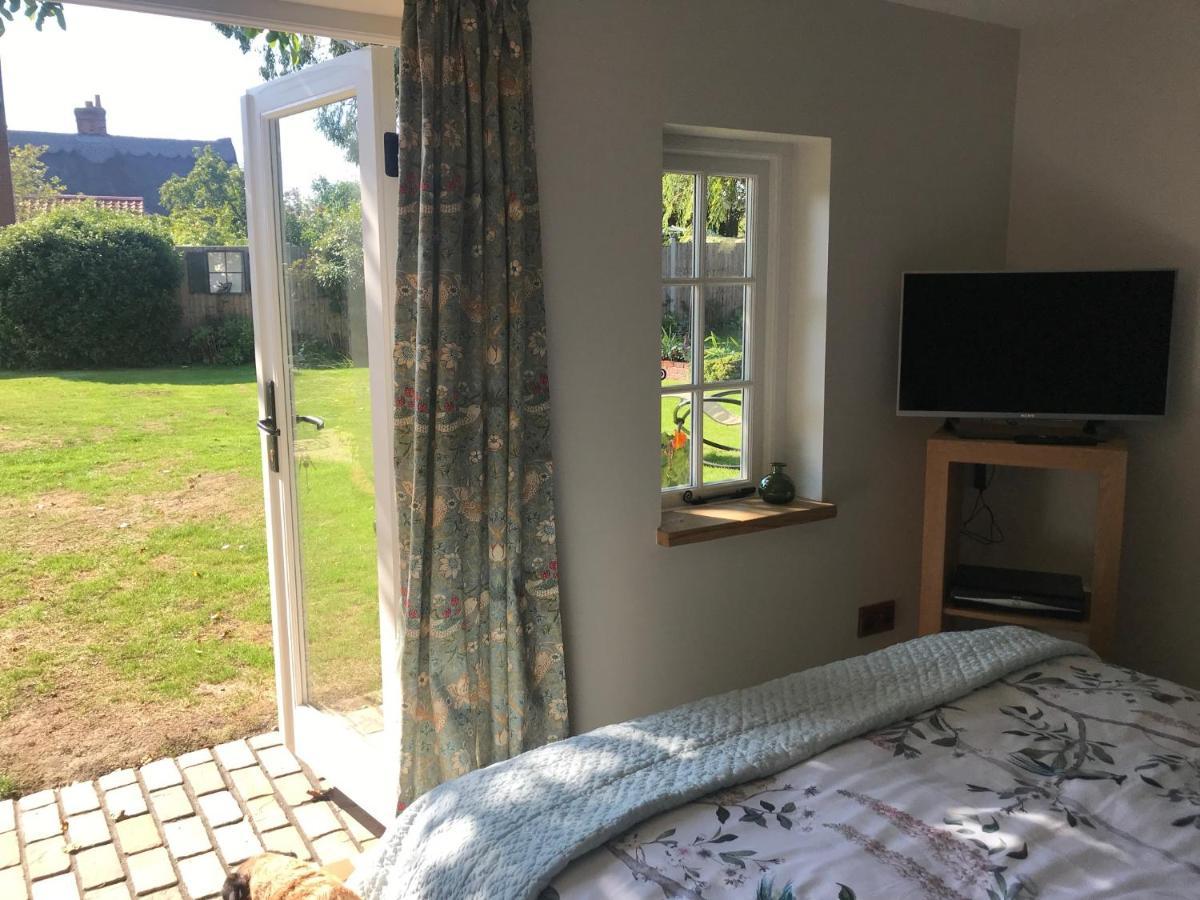 Corner House Luxury Bnb Little Dunmow Buitenkant foto