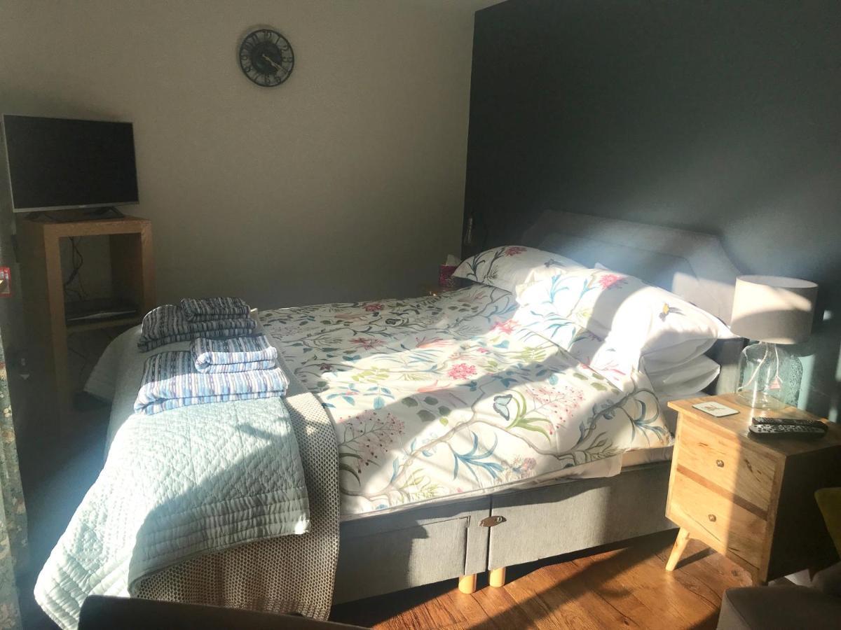 Corner House Luxury Bnb Little Dunmow Buitenkant foto