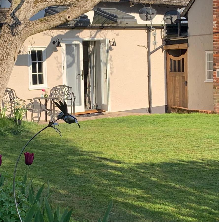 Corner House Luxury Bnb Little Dunmow Buitenkant foto